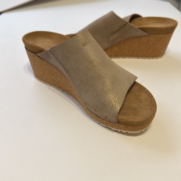 Birkenstock Papillio wedge sandal 

Size 40 Eu / 9.5 US - Picture 3 of 5